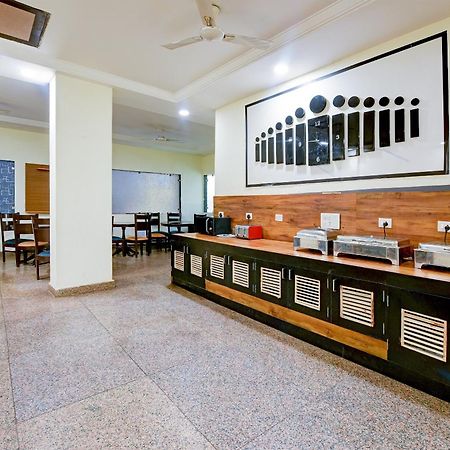 Majestic Park B & B At Airport New Delhi Buitenkant foto